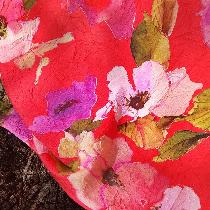 tissu fleurs pavots fond rouge coton froissé