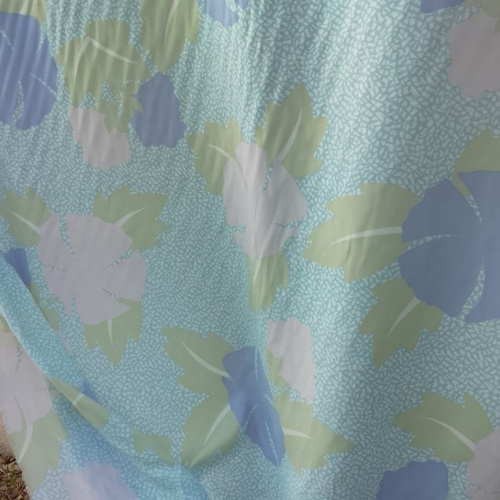 tissu viscose grand feuillage & fleurs pastel