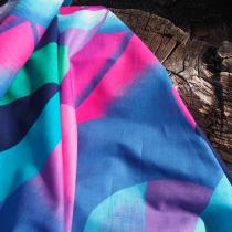 tissu motifs géométriques bleu-fuschia